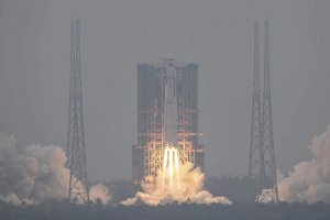上?？婆d祝賀長征八號首飛成功